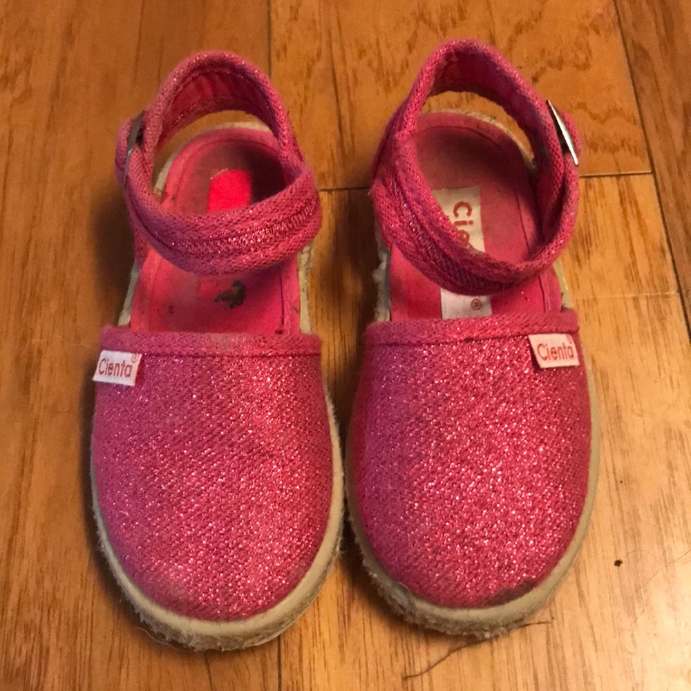 Cienta Girls Shoes. Size Toddler 5